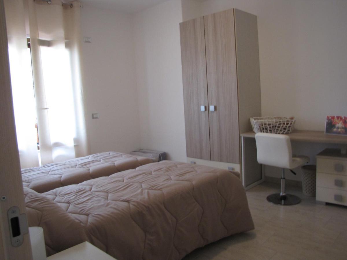Quattro Stagioni Hotel Padula Buitenkant foto