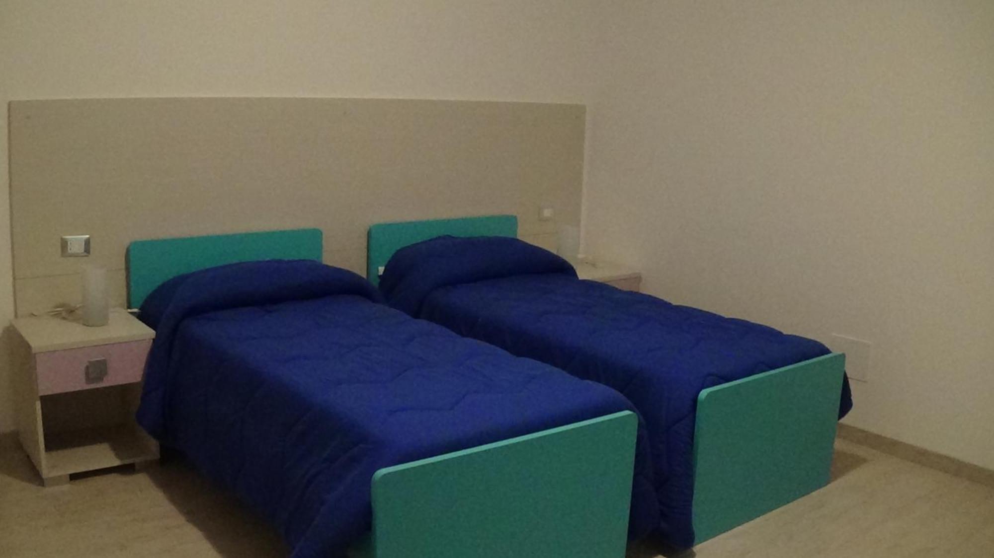 Quattro Stagioni Hotel Padula Buitenkant foto